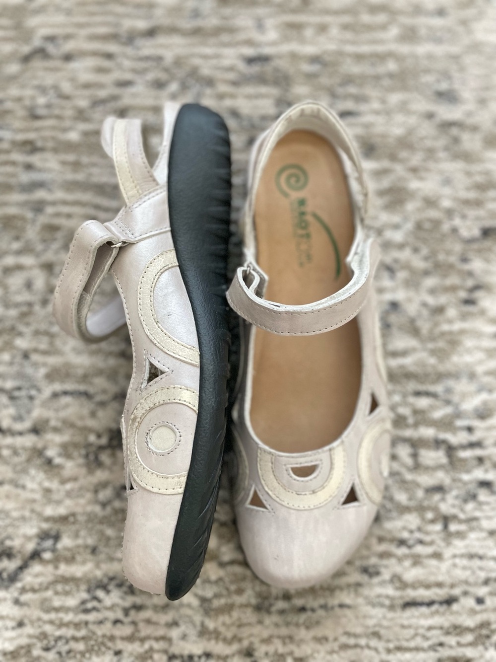 Naot Womens Rongo Mary Jane Shoes Sandals 41 Size 10 Pearl White Leather - Picture 2 of 9